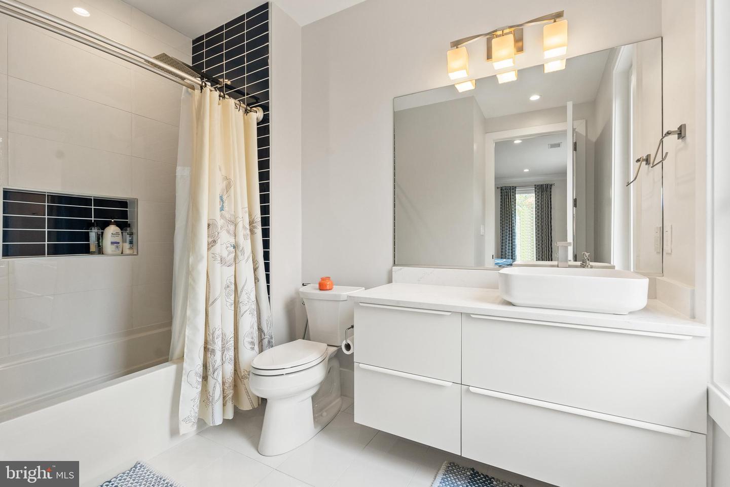 5152 LINNEAN TER NW, WASHINGTON, District Of Columbia 20008, 6 Bedrooms Bedrooms, ,5 BathroomsBathrooms,Residential,For sale,5152 LINNEAN TER NW,DCDC2227340 MLS # DCDC2227340