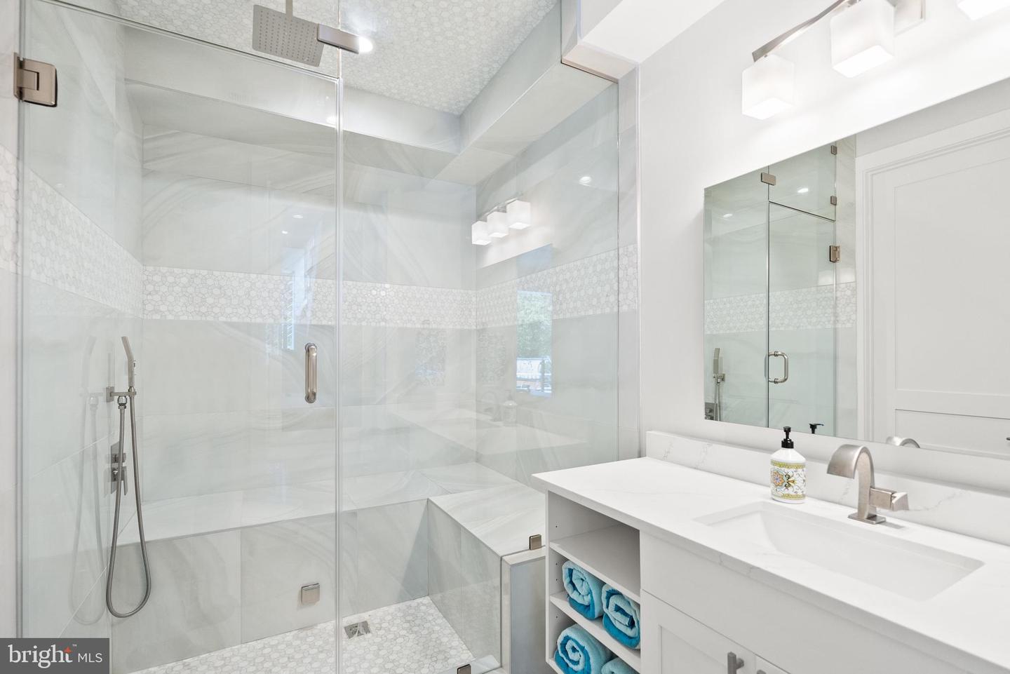 5152 LINNEAN TER NW, WASHINGTON, District Of Columbia 20008, 6 Bedrooms Bedrooms, ,5 BathroomsBathrooms,Residential,For sale,5152 LINNEAN TER NW,DCDC2227340 MLS # DCDC2227340