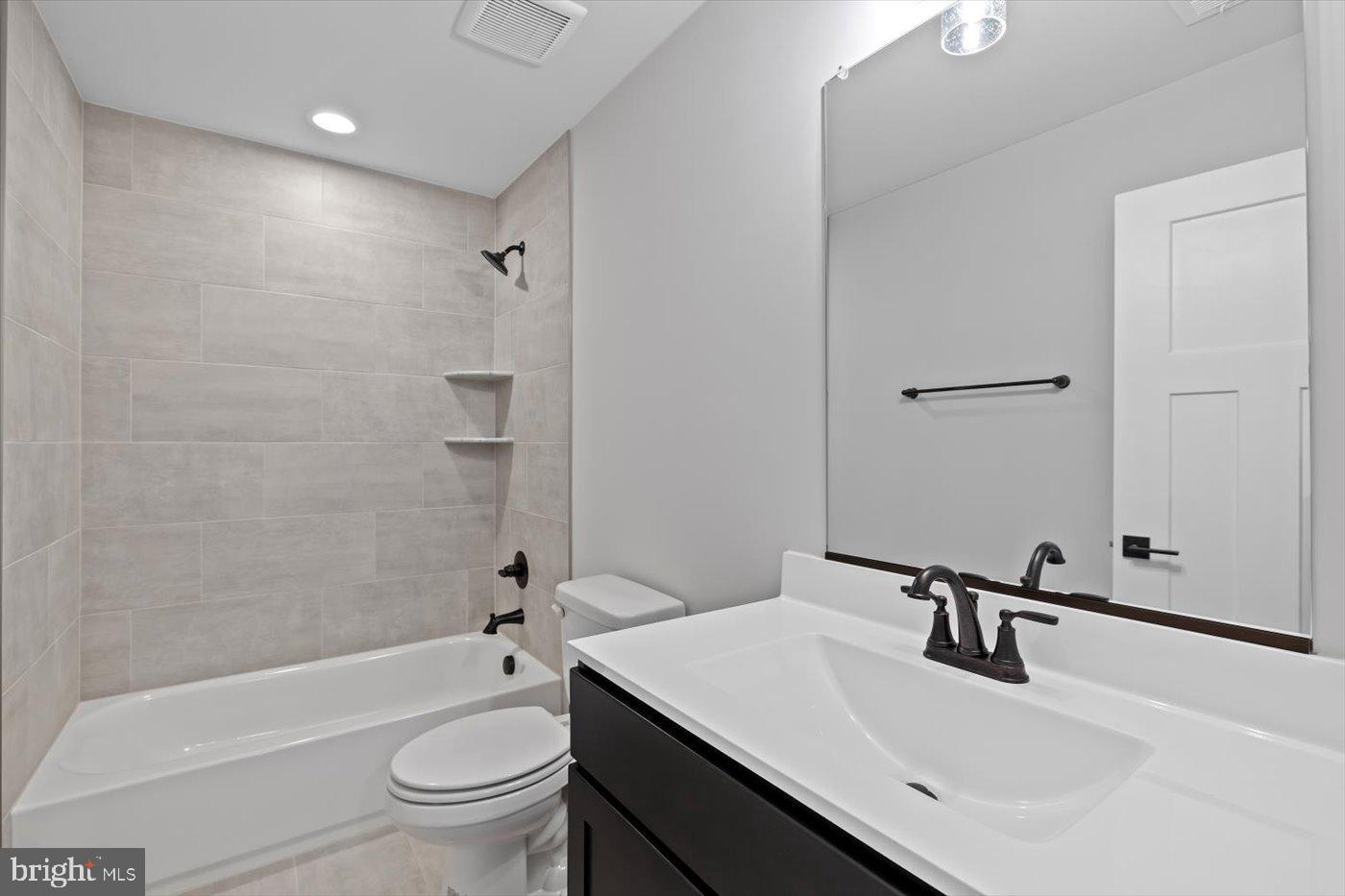 575 SOLGROVE RD, WARRENTON, Virginia 20186, 4 Bedrooms Bedrooms, ,4 BathroomsBathrooms,Residential,For sale,575 SOLGROVE RD,VAFQ2019400 MLS # VAFQ2019400