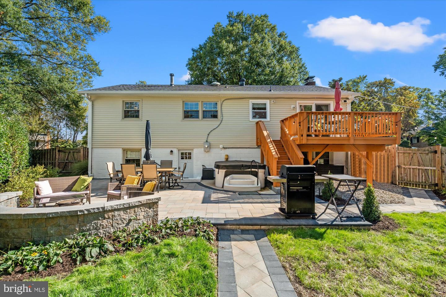 2000 VOLLEY CT, ALEXANDRIA, Virginia 22308, 4 Bedrooms Bedrooms, ,2 BathroomsBathrooms,Residential,For sale,2000 VOLLEY CT,VAFX2274770 MLS # VAFX2274770