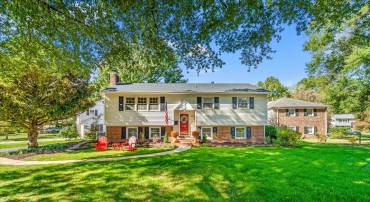 2000 VOLLEY CT, ALEXANDRIA, Virginia 22308, 4 Bedrooms Bedrooms, ,2 BathroomsBathrooms,Residential,For sale,2000 VOLLEY CT,VAFX2274770 MLS # VAFX2274770