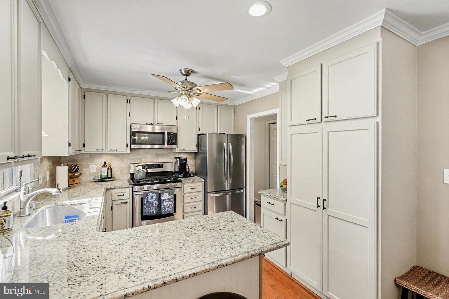 515 WALNUT DR, FREDERICKSBURG, Virginia 22405, 4 Bedrooms Bedrooms, ,3 BathroomsBathrooms,Residential,For sale,515 WALNUT DR,VAST2043550 MLS # VAST2043550