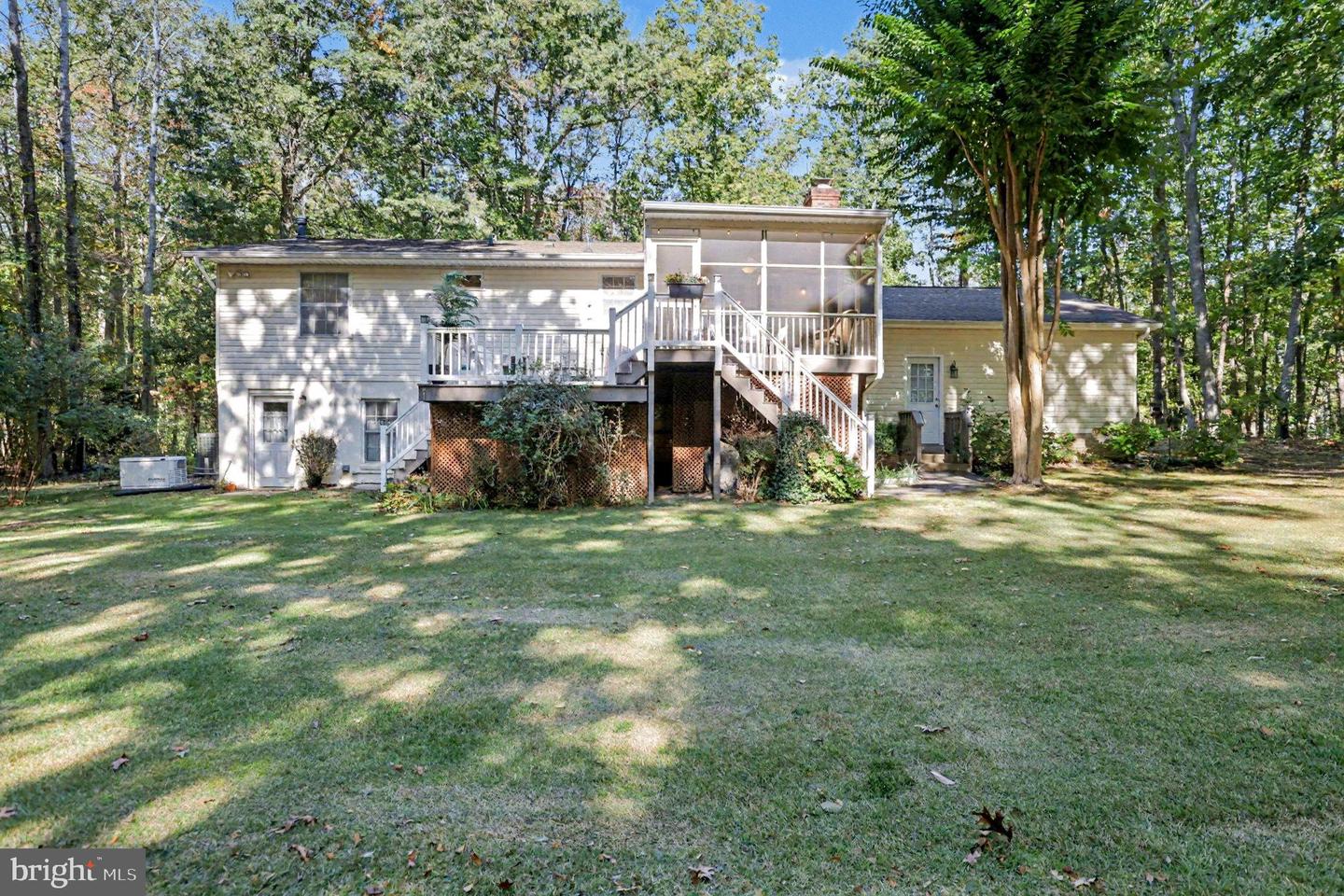 515 WALNUT DR, FREDERICKSBURG, Virginia 22405, 4 Bedrooms Bedrooms, ,3 BathroomsBathrooms,Residential,For sale,515 WALNUT DR,VAST2043550 MLS # VAST2043550