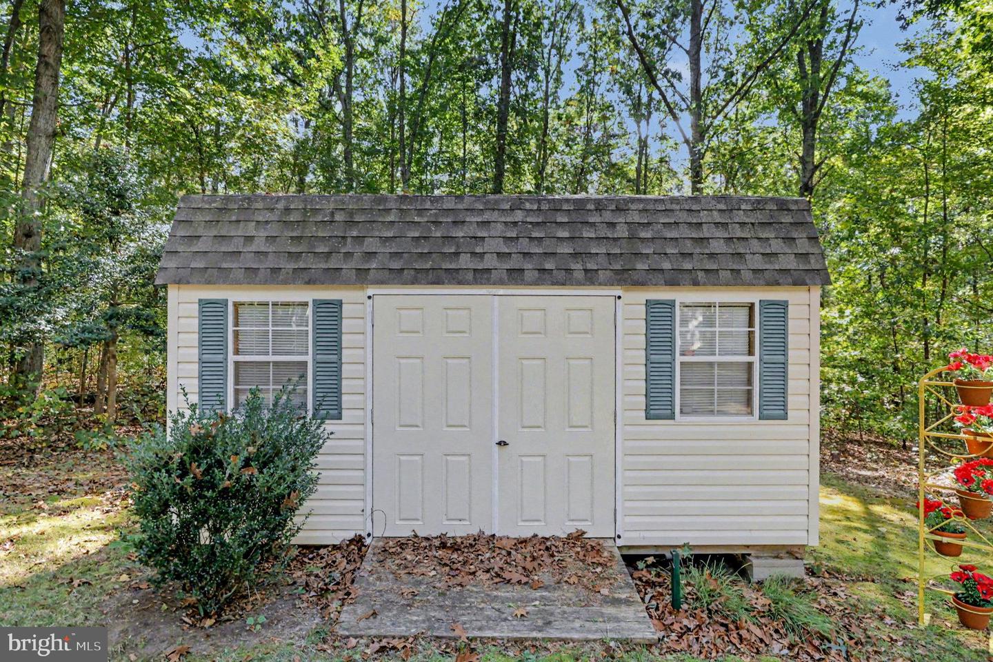515 WALNUT DR, FREDERICKSBURG, Virginia 22405, 4 Bedrooms Bedrooms, ,3 BathroomsBathrooms,Residential,For sale,515 WALNUT DR,VAST2043550 MLS # VAST2043550