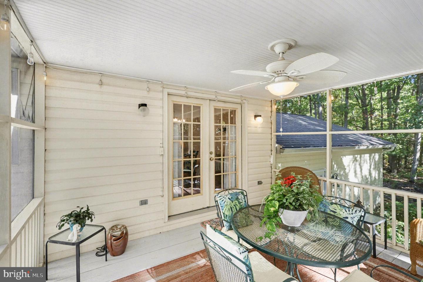 515 WALNUT DR, FREDERICKSBURG, Virginia 22405, 4 Bedrooms Bedrooms, ,3 BathroomsBathrooms,Residential,For sale,515 WALNUT DR,VAST2043550 MLS # VAST2043550