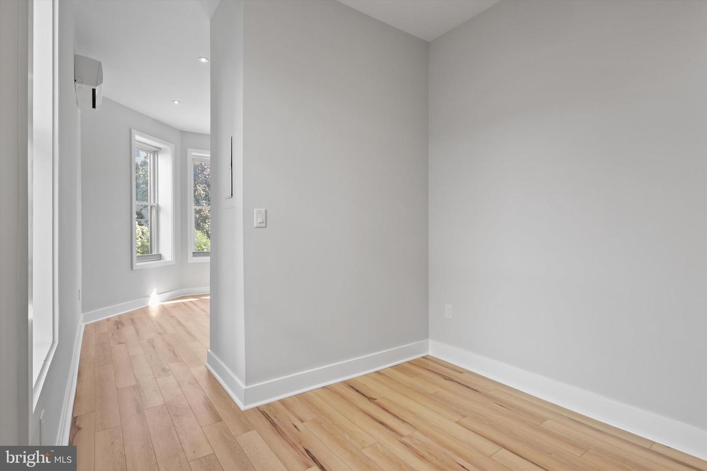 3504 13TH ST NW #12, WASHINGTON, District Of Columbia 20010, 1 Bedroom Bedrooms, ,1 BathroomBathrooms,Residential,For sale,3504 13TH ST NW #12,DCDC2227456 MLS # DCDC2227456