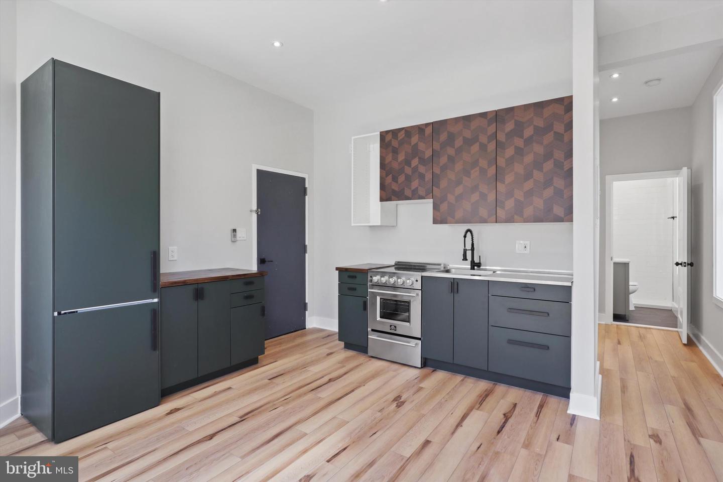 3504 13TH ST NW #12, WASHINGTON, District Of Columbia 20010, 1 Bedroom Bedrooms, ,1 BathroomBathrooms,Residential,For sale,3504 13TH ST NW #12,DCDC2227456 MLS # DCDC2227456