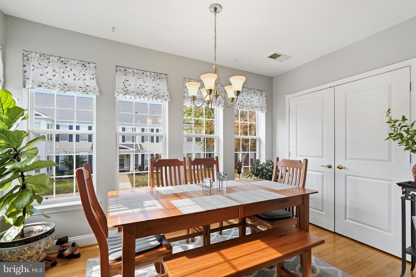 6696 CLUB HOUSE LN #104, WARRENTON, Virginia 20187, 3 Bedrooms Bedrooms, ,2 BathroomsBathrooms,Residential,For sale,6696 CLUB HOUSE LN #104,VAFQ2019410 MLS # VAFQ2019410