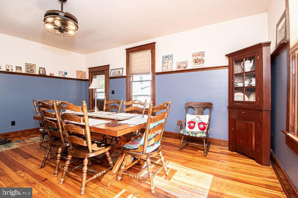 214 LEE ST, FRONT ROYAL, Virginia 22630, 4 Bedrooms Bedrooms, ,1 BathroomBathrooms,Residential,For sale,214 LEE ST,VAWR2012574 MLS # VAWR2012574