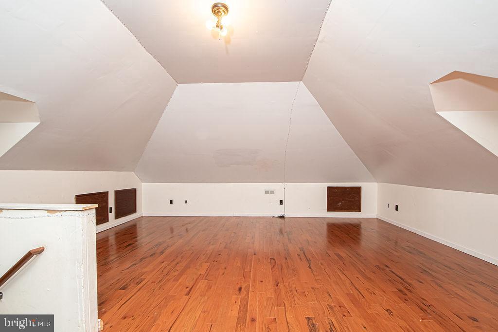 214 LEE ST, FRONT ROYAL, Virginia 22630, 4 Bedrooms Bedrooms, ,1 BathroomBathrooms,Residential,For sale,214 LEE ST,VAWR2012574 MLS # VAWR2012574
