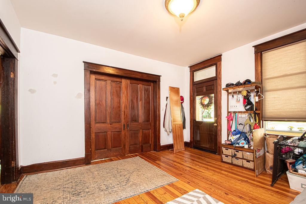214 LEE ST, FRONT ROYAL, Virginia 22630, 4 Bedrooms Bedrooms, ,1 BathroomBathrooms,Residential,For sale,214 LEE ST,VAWR2012574 MLS # VAWR2012574