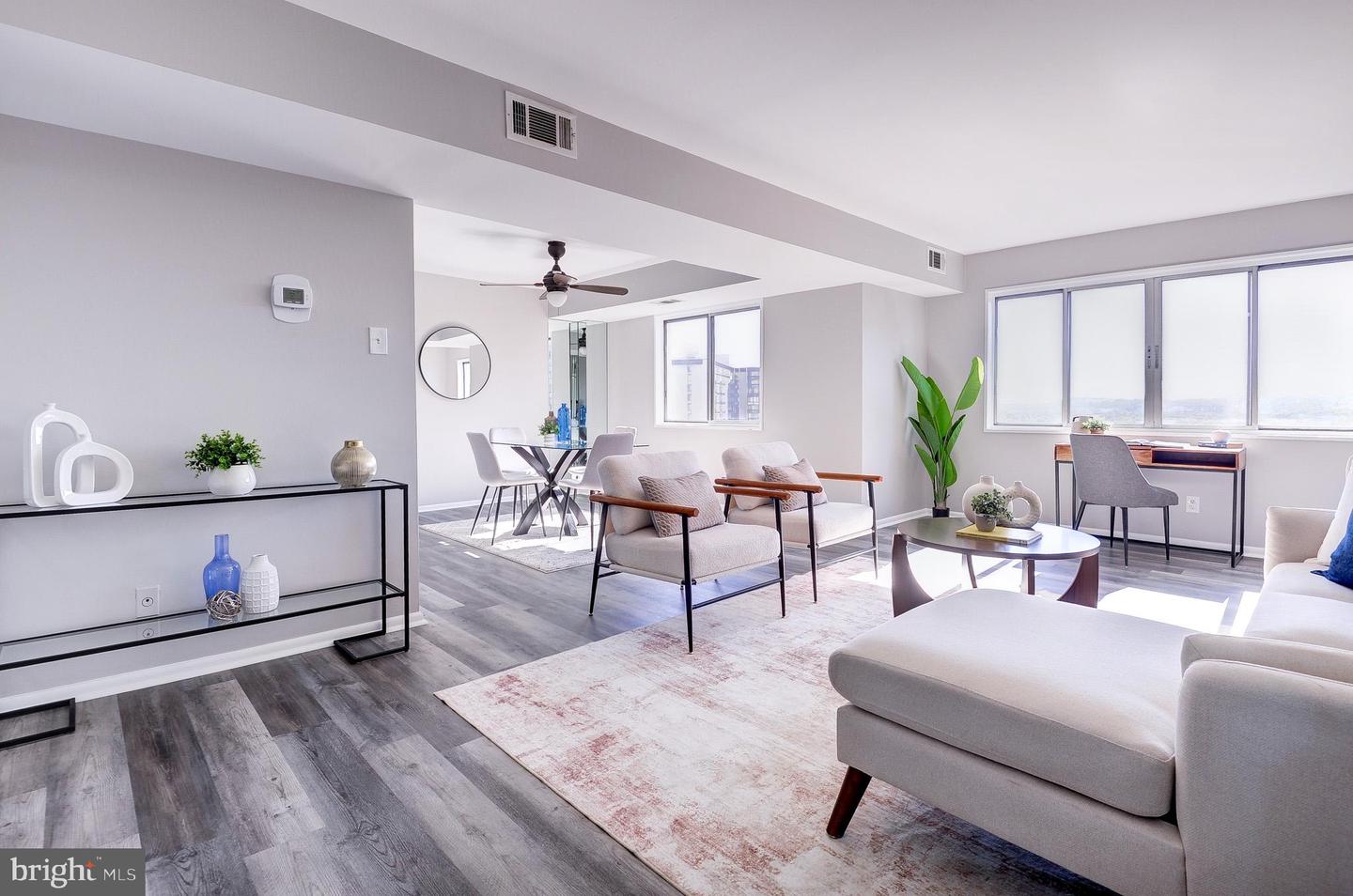 5340 HOLMES RUN PKWY #901, ALEXANDRIA, Virginia 22304, 1 Bedroom Bedrooms, ,1 BathroomBathrooms,Residential,For sale,5340 HOLMES RUN PKWY #901,VAAX2050936 MLS # VAAX2050936