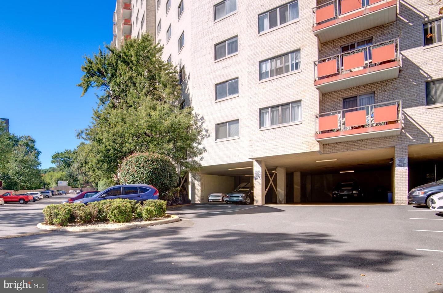 5340 HOLMES RUN PKWY #901, ALEXANDRIA, Virginia 22304, 1 Bedroom Bedrooms, ,1 BathroomBathrooms,Residential,For sale,5340 HOLMES RUN PKWY #901,VAAX2050936 MLS # VAAX2050936
