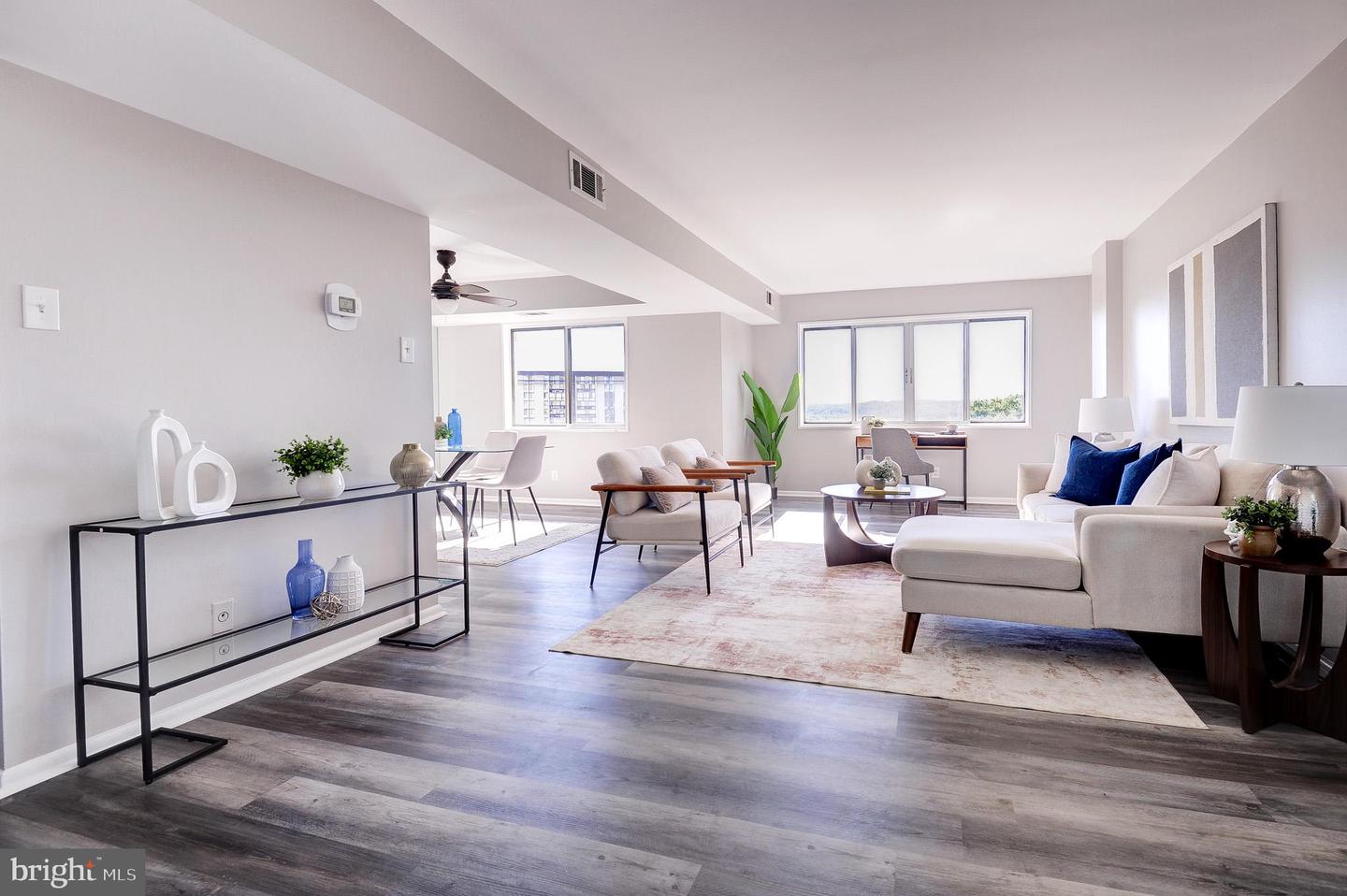 5340 HOLMES RUN PKWY #901, ALEXANDRIA, Virginia 22304, 1 Bedroom Bedrooms, ,1 BathroomBathrooms,Residential,For sale,5340 HOLMES RUN PKWY #901,VAAX2050936 MLS # VAAX2050936