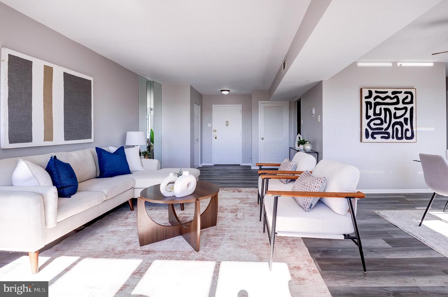 5340 HOLMES RUN PKWY #901, ALEXANDRIA, Virginia 22304, 1 Bedroom Bedrooms, ,1 BathroomBathrooms,Residential,For sale,5340 HOLMES RUN PKWY #901,VAAX2050936 MLS # VAAX2050936