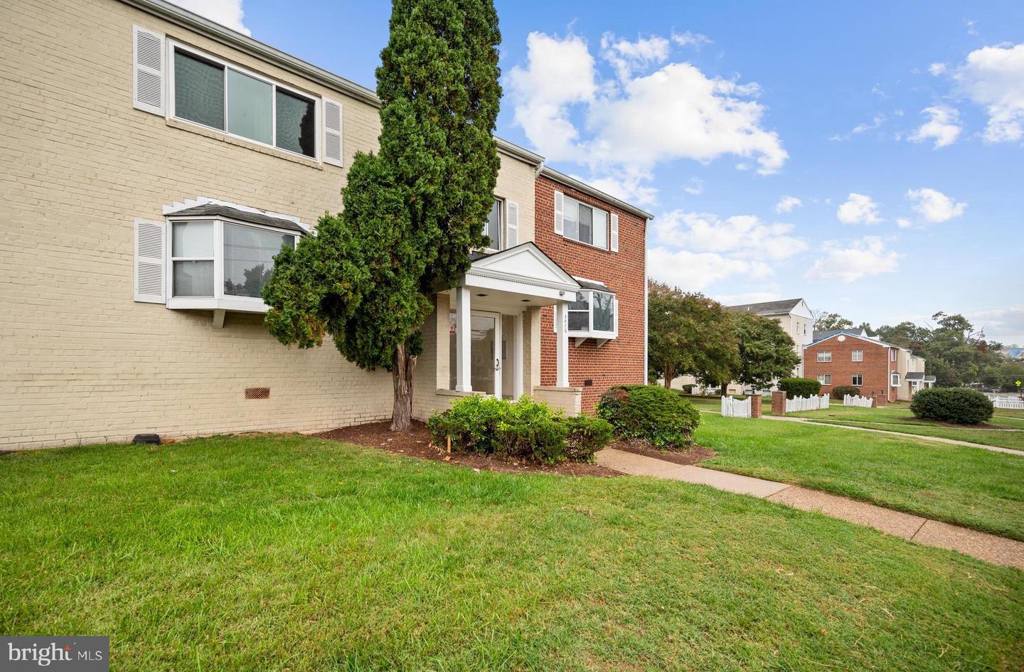 3076 PATRICK HENRY DR #202, FALLS CHURCH, Virginia 22044, 1 Bedroom Bedrooms, ,1 BathroomBathrooms,Residential,For sale,3076 PATRICK HENRY DR #202,VAFX2274948 MLS # VAFX2274948