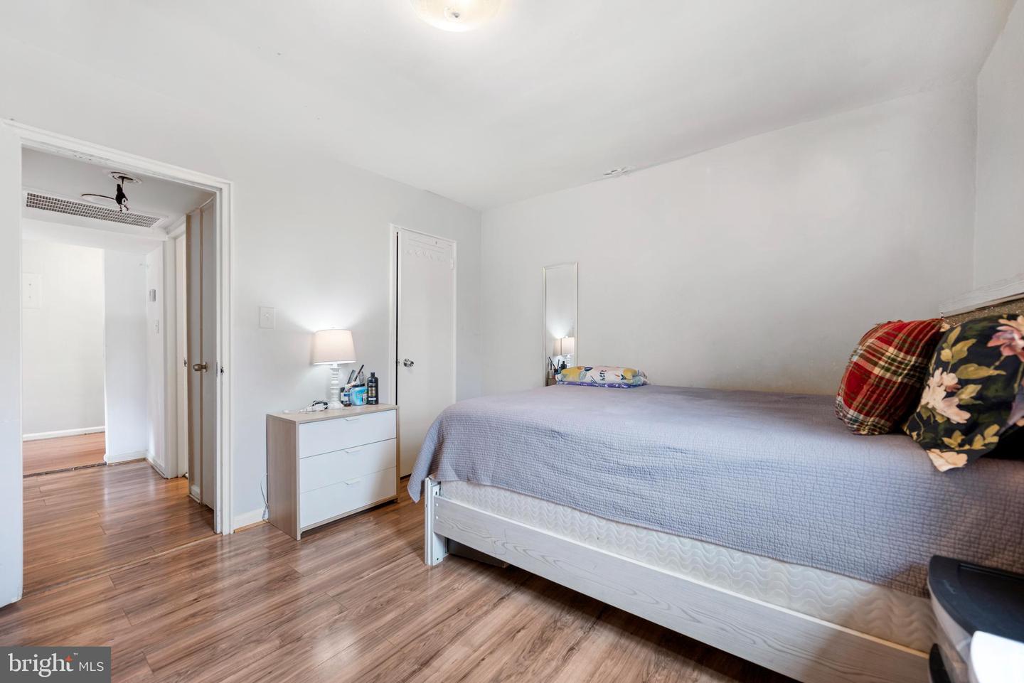 3076 PATRICK HENRY DR #202, FALLS CHURCH, Virginia 22044, 1 Bedroom Bedrooms, ,1 BathroomBathrooms,Residential,For sale,3076 PATRICK HENRY DR #202,VAFX2274948 MLS # VAFX2274948