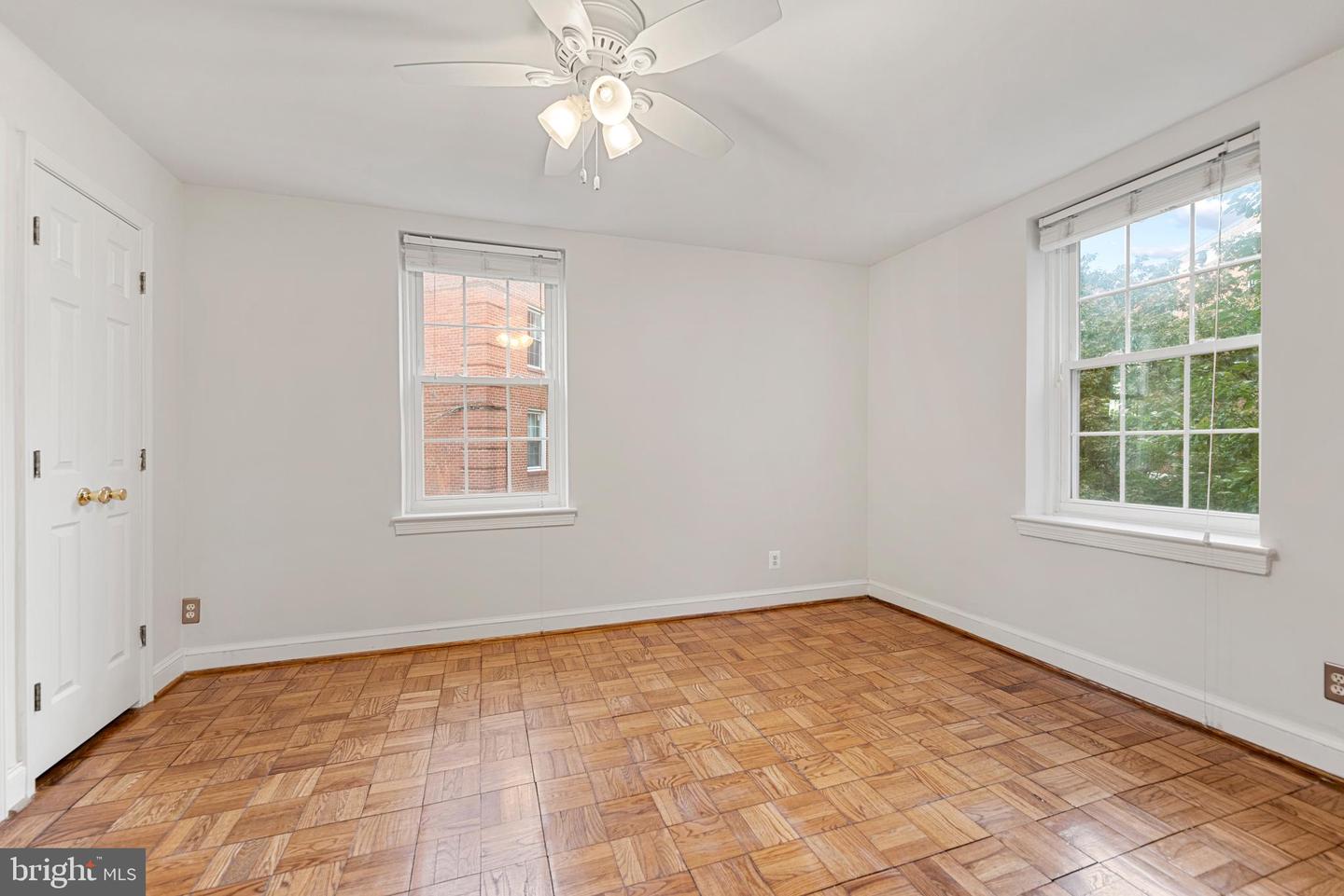30 S OLD GLEBE RD #106-E, ARLINGTON, Virginia 22204, 1 Bedroom Bedrooms, ,1 BathroomBathrooms,Residential,For sale,30 S OLD GLEBE RD #106-E,VAAR2065042 MLS # VAAR2065042