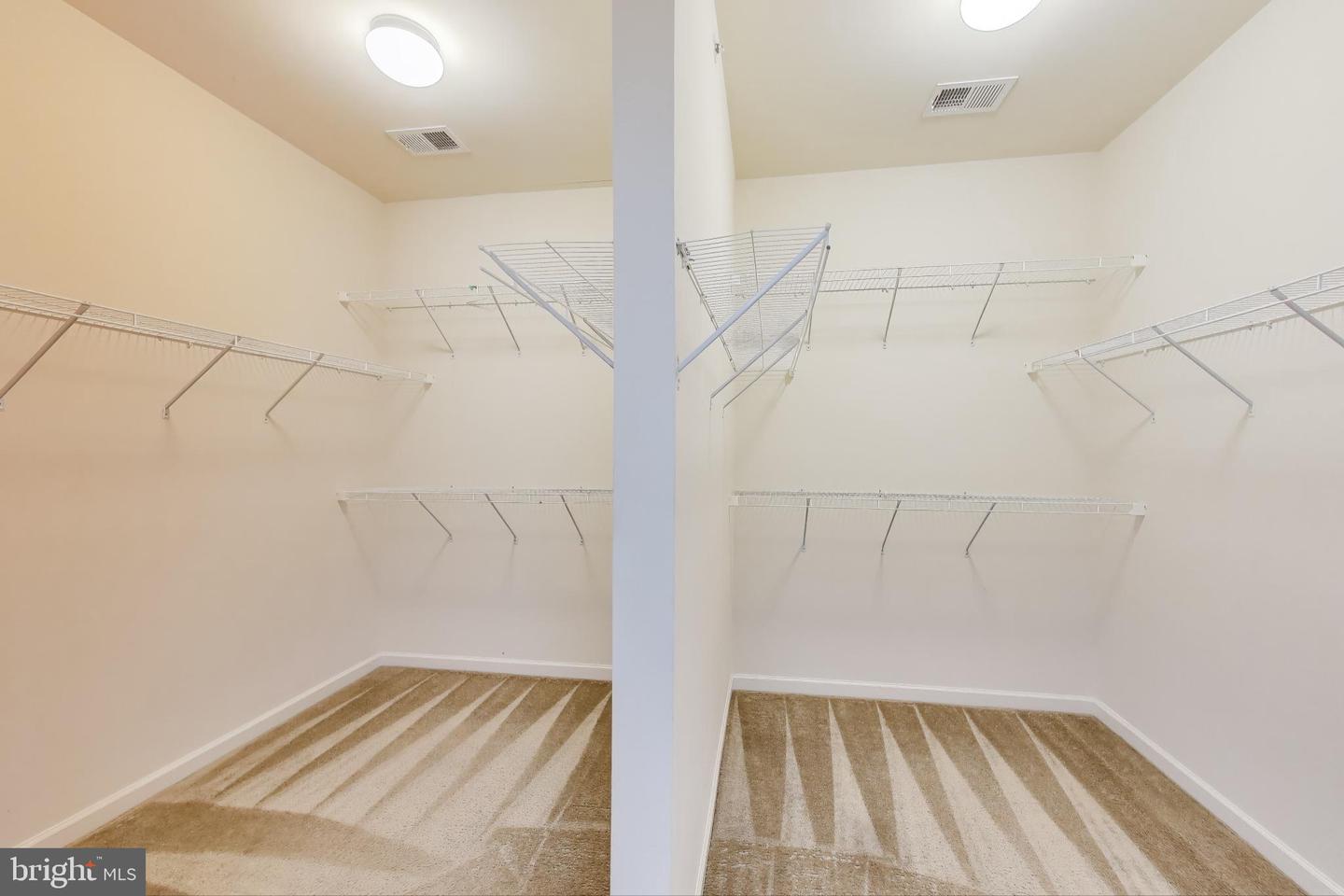 23516 HOPEWELL MANOR TER, ASHBURN, Virginia 20148, 3 Bedrooms Bedrooms, ,2 BathroomsBathrooms,Residential,For sale,23516 HOPEWELL MANOR TER,VALO2109118 MLS # VALO2109118