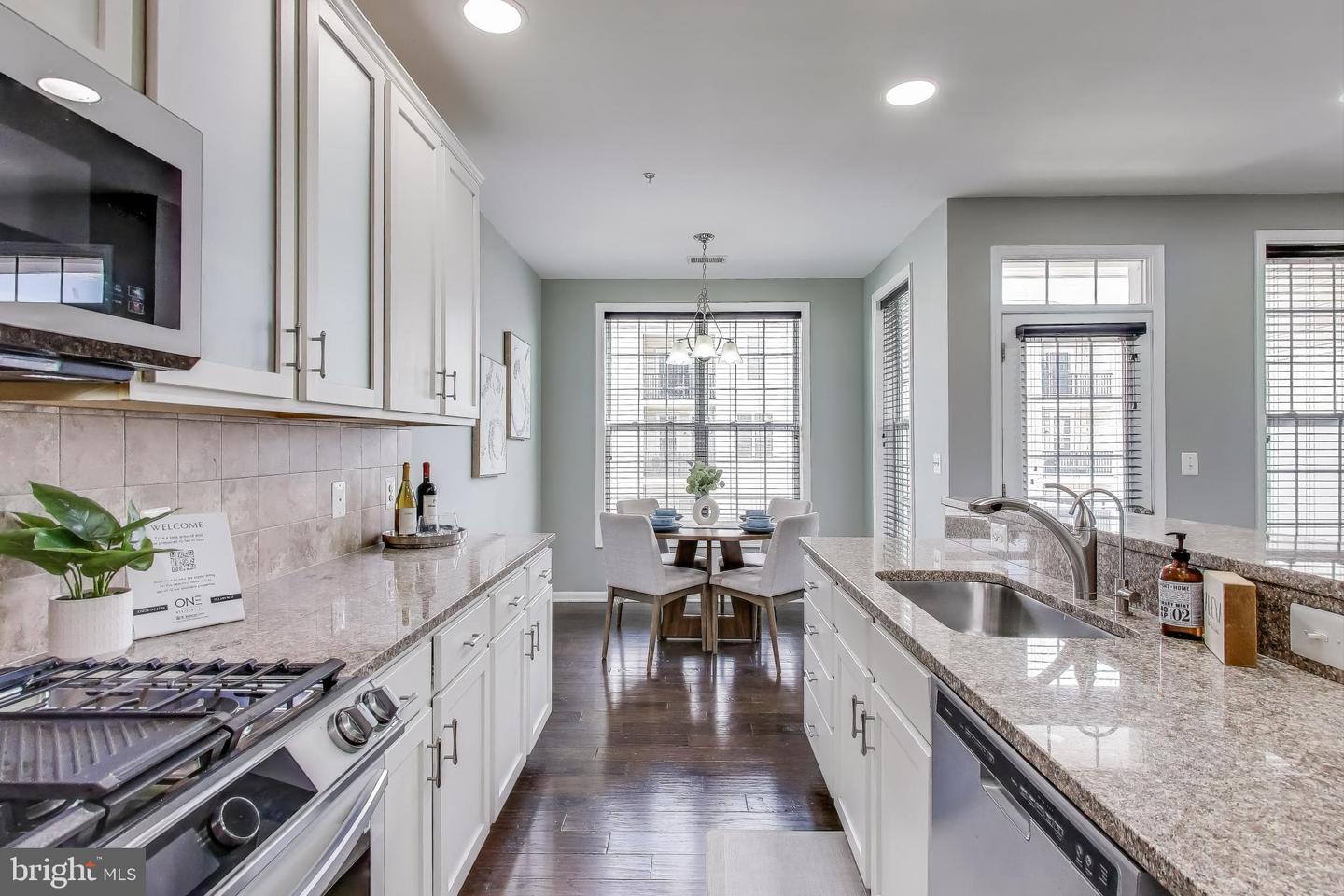 23516 HOPEWELL MANOR TER, ASHBURN, Virginia 20148, 3 Bedrooms Bedrooms, ,2 BathroomsBathrooms,Residential,For sale,23516 HOPEWELL MANOR TER,VALO2109118 MLS # VALO2109118