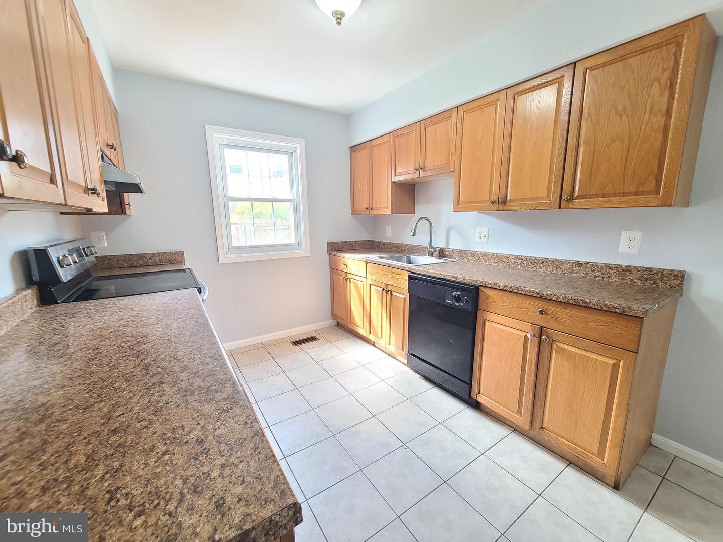 8584 LIBERIA AVE, MANASSAS, Virginia 20110, 3 Bedrooms Bedrooms, ,2 BathroomsBathrooms,Residential,For sale,8584 LIBERIA AVE,VAMN2009520 MLS # VAMN2009520