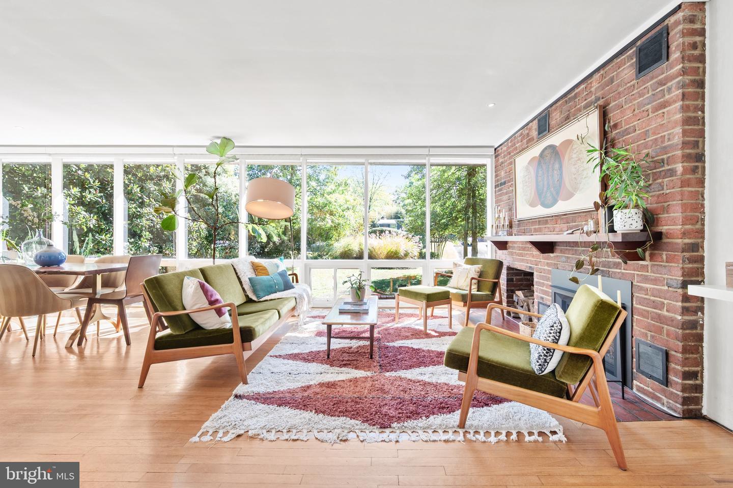 1919 MARTHAS RD, ALEXANDRIA, Virginia 22307, 4 Bedrooms Bedrooms, ,2 BathroomsBathrooms,Residential,For sale,1919 MARTHAS RD,VAFX2274966 MLS # VAFX2274966