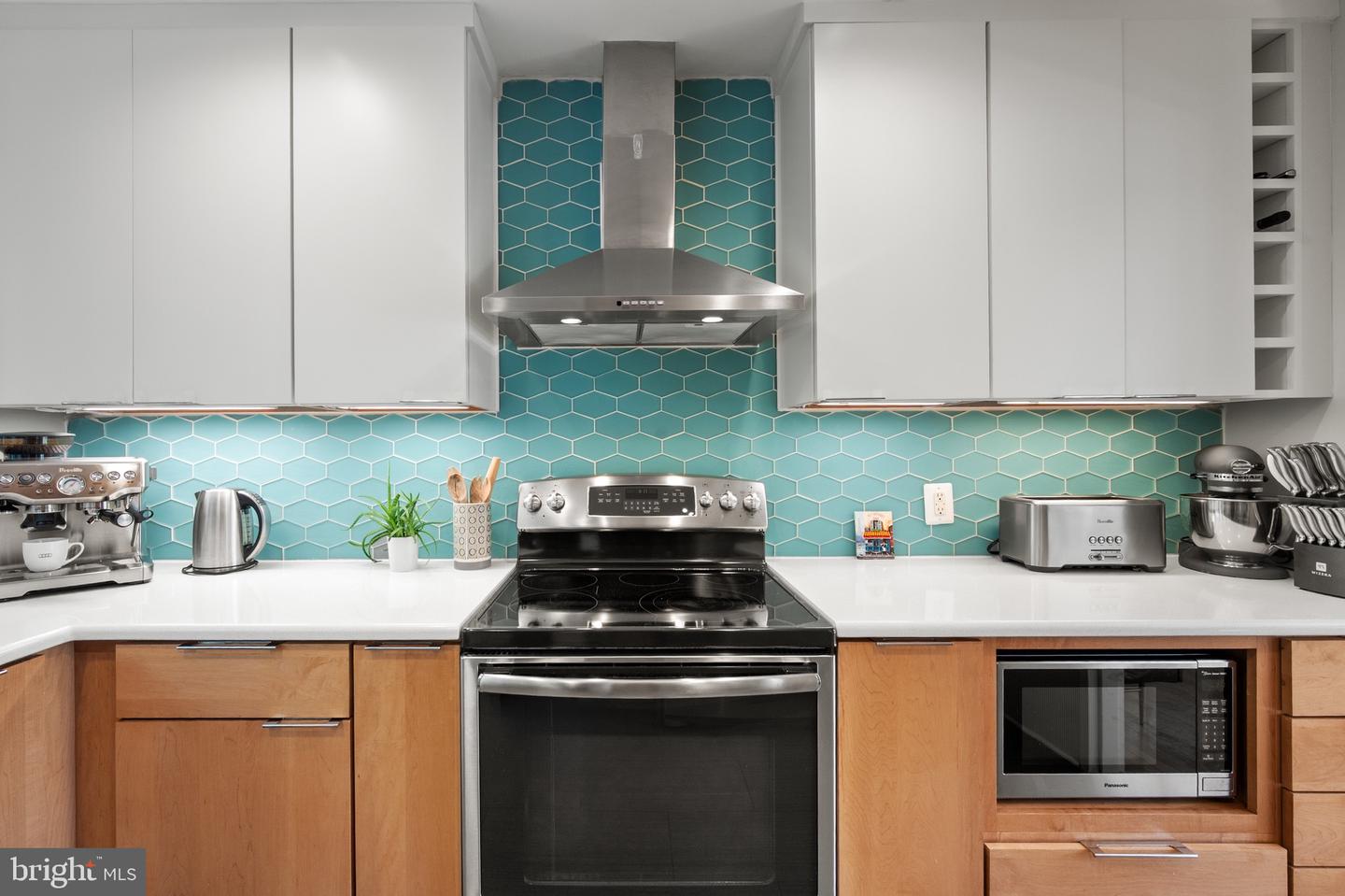 1919 MARTHAS RD, ALEXANDRIA, Virginia 22307, 4 Bedrooms Bedrooms, ,2 BathroomsBathrooms,Residential,For sale,1919 MARTHAS RD,VAFX2274966 MLS # VAFX2274966