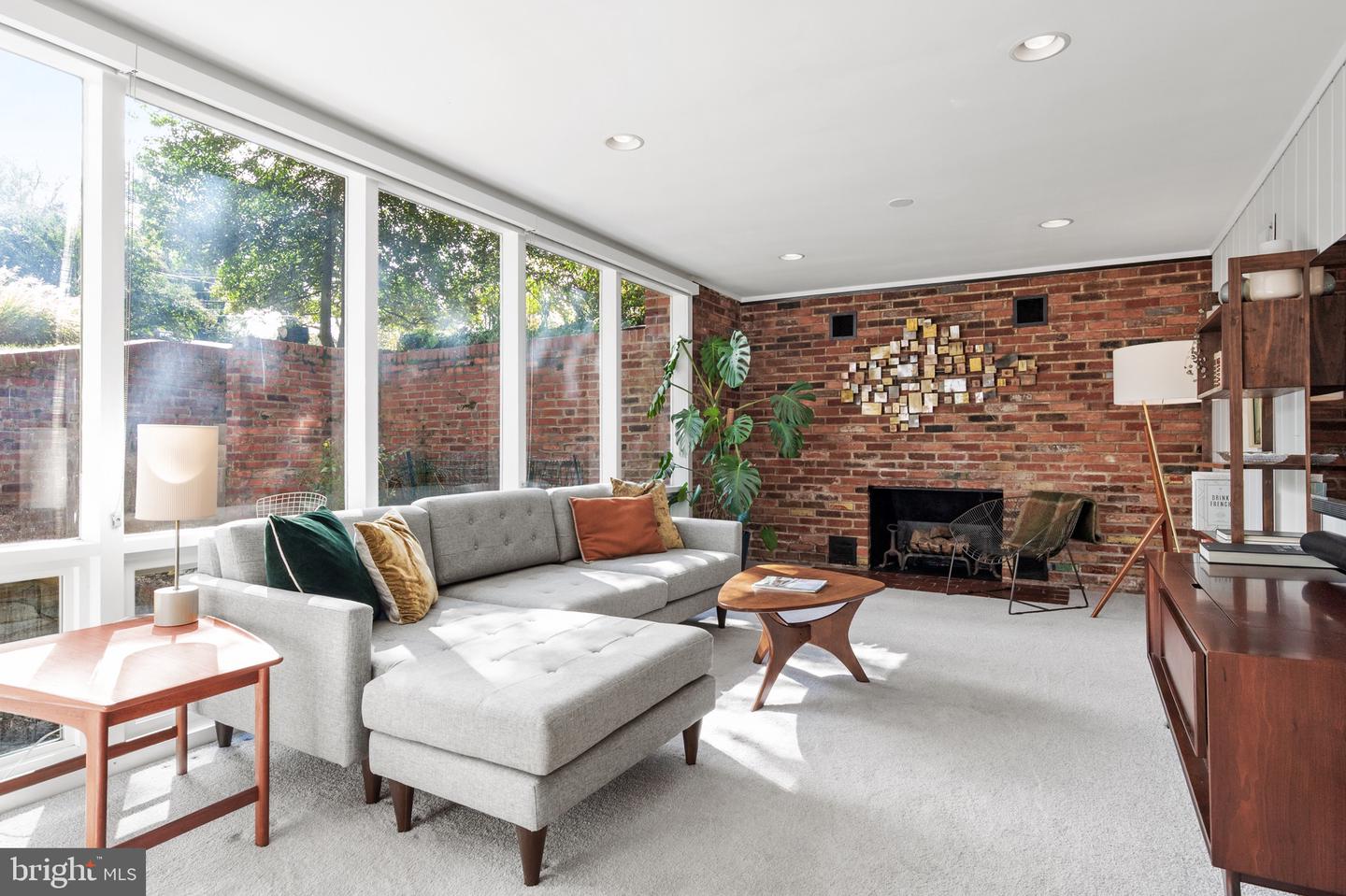 1919 MARTHAS RD, ALEXANDRIA, Virginia 22307, 4 Bedrooms Bedrooms, ,2 BathroomsBathrooms,Residential,For sale,1919 MARTHAS RD,VAFX2274966 MLS # VAFX2274966