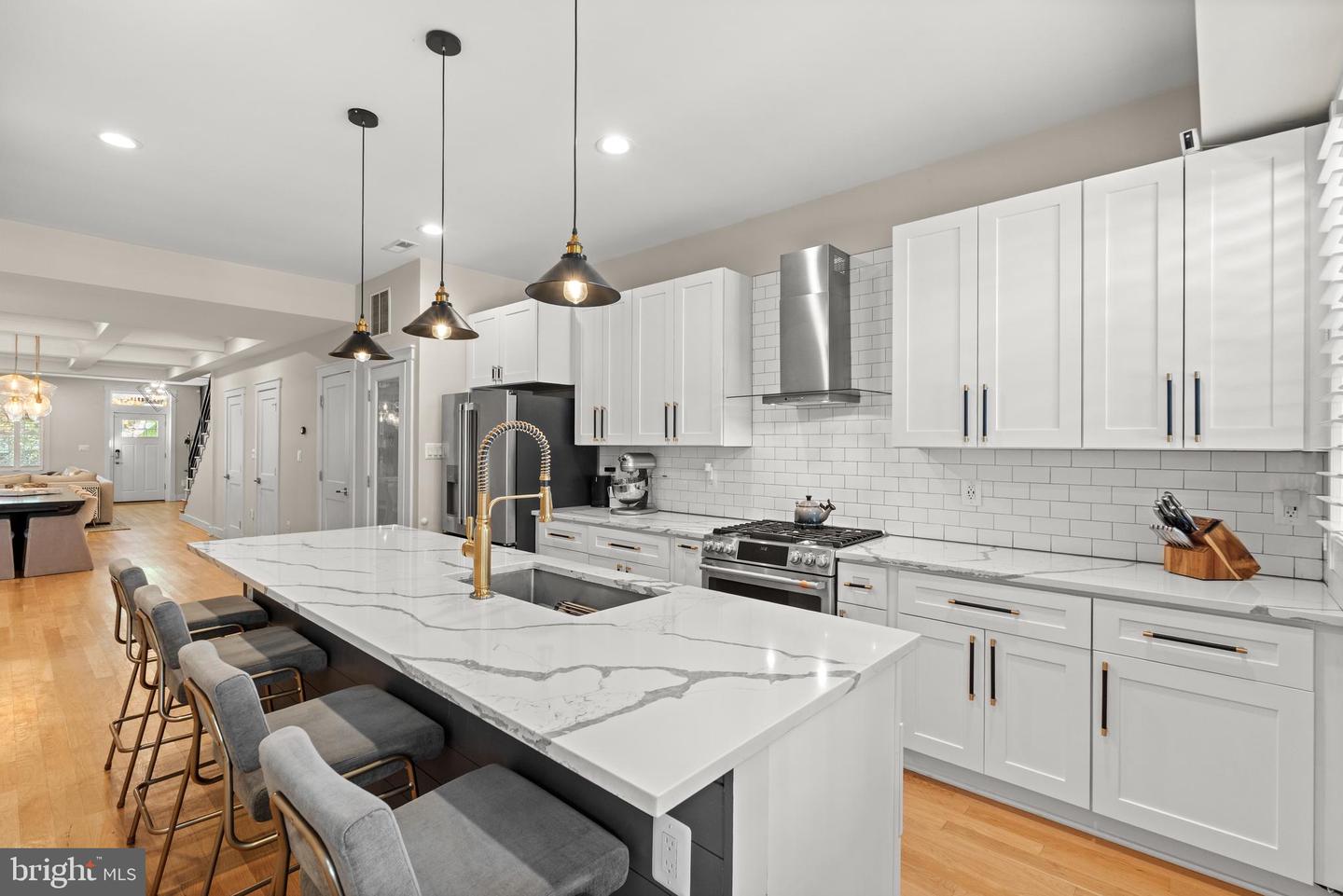 4718 15TH ST NW, WASHINGTON, District Of Columbia 20011, 4 Bedrooms Bedrooms, ,4 BathroomsBathrooms,Residential,For sale,4718 15TH ST NW,DCDC2227578 MLS # DCDC2227578