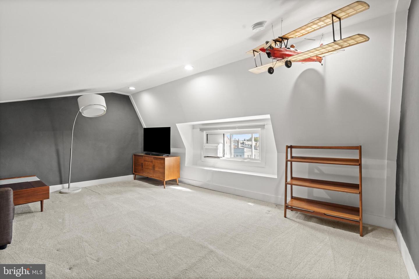 4718 15TH ST NW, WASHINGTON, District Of Columbia 20011, 4 Bedrooms Bedrooms, ,4 BathroomsBathrooms,Residential,For sale,4718 15TH ST NW,DCDC2227578 MLS # DCDC2227578