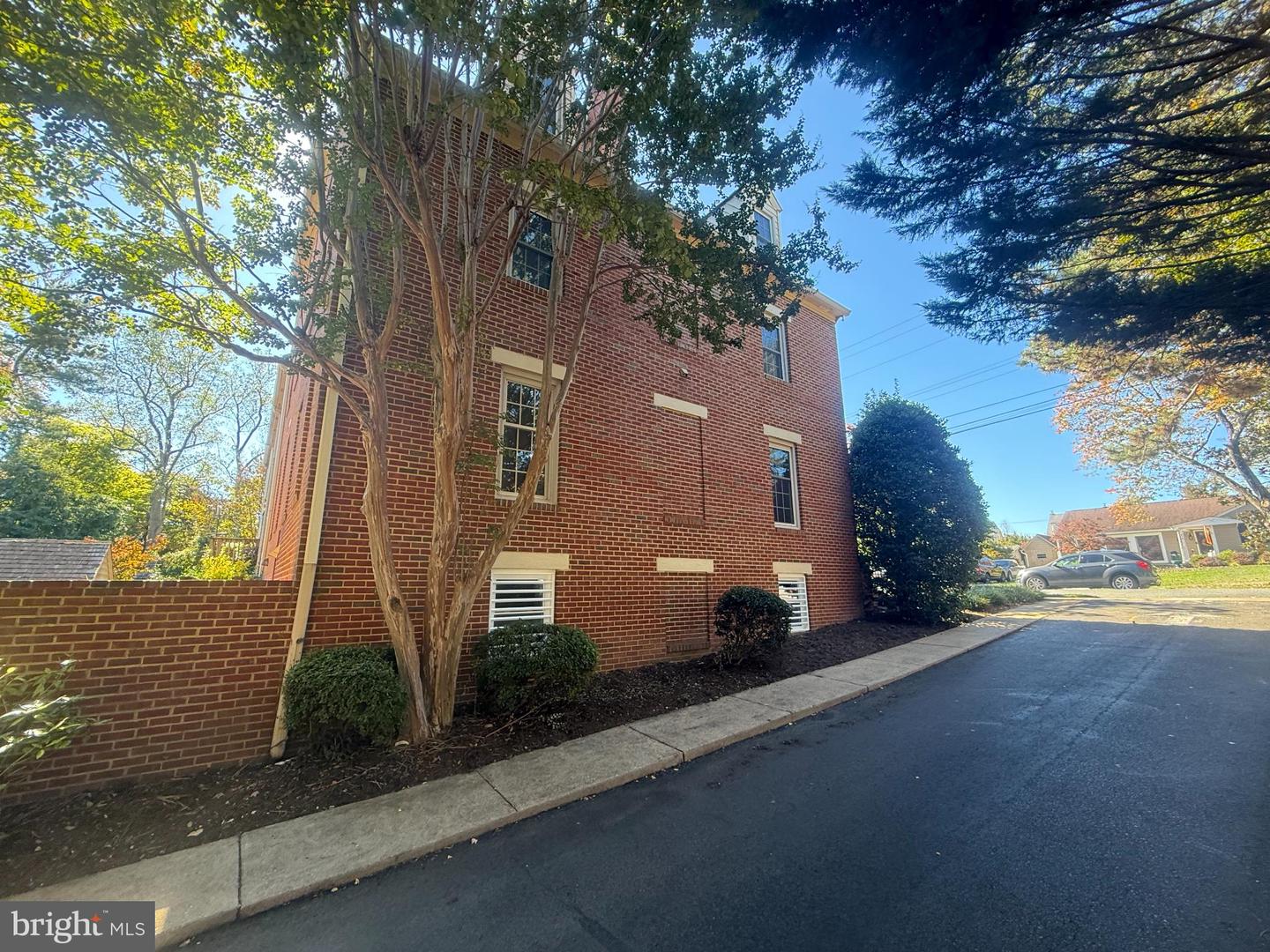 811 COLLEGE AVE, FREDERICKSBURG, Virginia 22401, 3 Bedrooms Bedrooms, 11 Rooms Rooms,3 BathroomsBathrooms,Residential,For sale,811 COLLEGE AVE,VAFB2009138 MLS # VAFB2009138