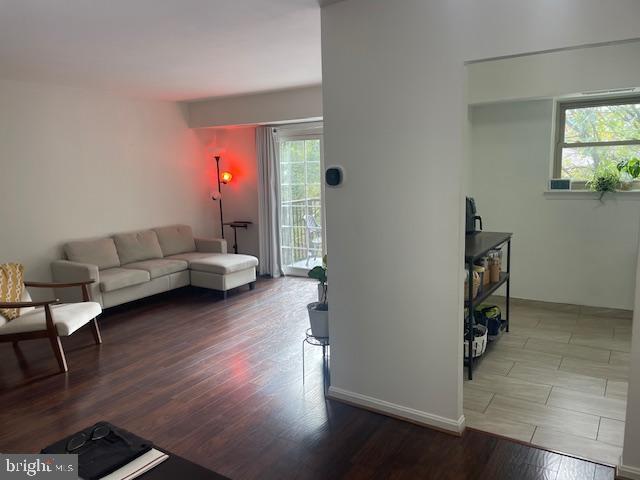 5929 QUANTRELL AVE #301, ALEXANDRIA, Virginia 22312, 1 Bedroom Bedrooms, 1 Room Rooms,1 BathroomBathrooms,Residential,For sale,5929 QUANTRELL AVE #301,VAAX2050980 MLS # VAAX2050980