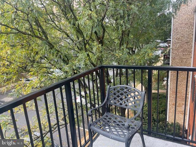 5929 QUANTRELL AVE #301, ALEXANDRIA, Virginia 22312, 1 Bedroom Bedrooms, 1 Room Rooms,1 BathroomBathrooms,Residential,For sale,5929 QUANTRELL AVE #301,VAAX2050980 MLS # VAAX2050980
