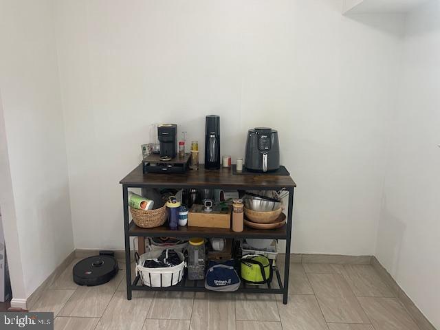 5929 QUANTRELL AVE #301, ALEXANDRIA, Virginia 22312, 1 Bedroom Bedrooms, 1 Room Rooms,1 BathroomBathrooms,Residential,For sale,5929 QUANTRELL AVE #301,VAAX2050980 MLS # VAAX2050980