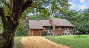 6559 CREEK RD, HAYES, Virginia 23072, 3 Bedrooms Bedrooms, ,3 BathroomsBathrooms,Residential,For sale,6559 CREEK RD,VAGV2000164 MLS # VAGV2000164
