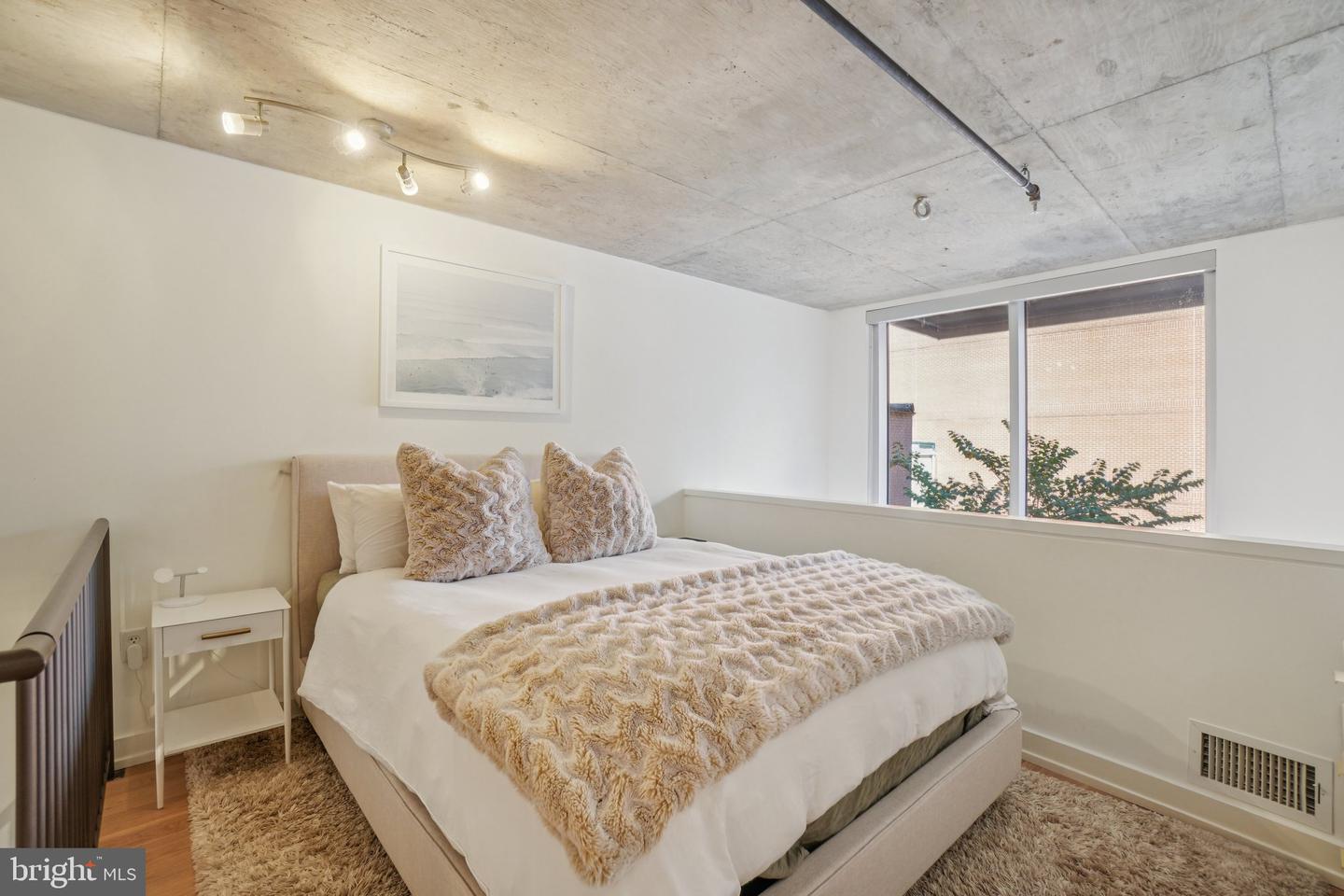 1515 15TH ST NW #206, WASHINGTON, District Of Columbia 20005, 1 Bedroom Bedrooms, ,1 BathroomBathrooms,Residential,For sale,1515 15TH ST NW #206,DCDC2227630 MLS # DCDC2227630