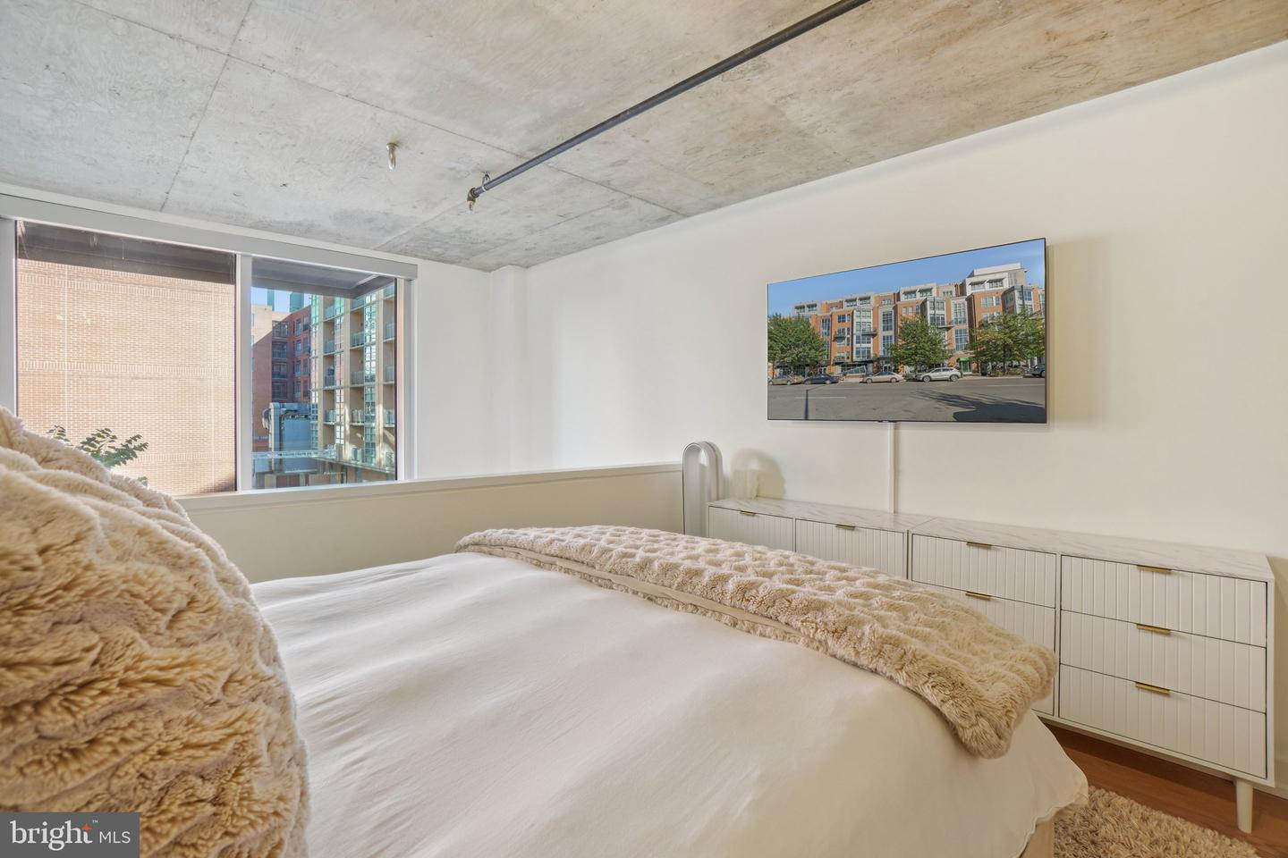 1515 15TH ST NW #206, WASHINGTON, District Of Columbia 20005, 1 Bedroom Bedrooms, ,1 BathroomBathrooms,Residential,For sale,1515 15TH ST NW #206,DCDC2227630 MLS # DCDC2227630