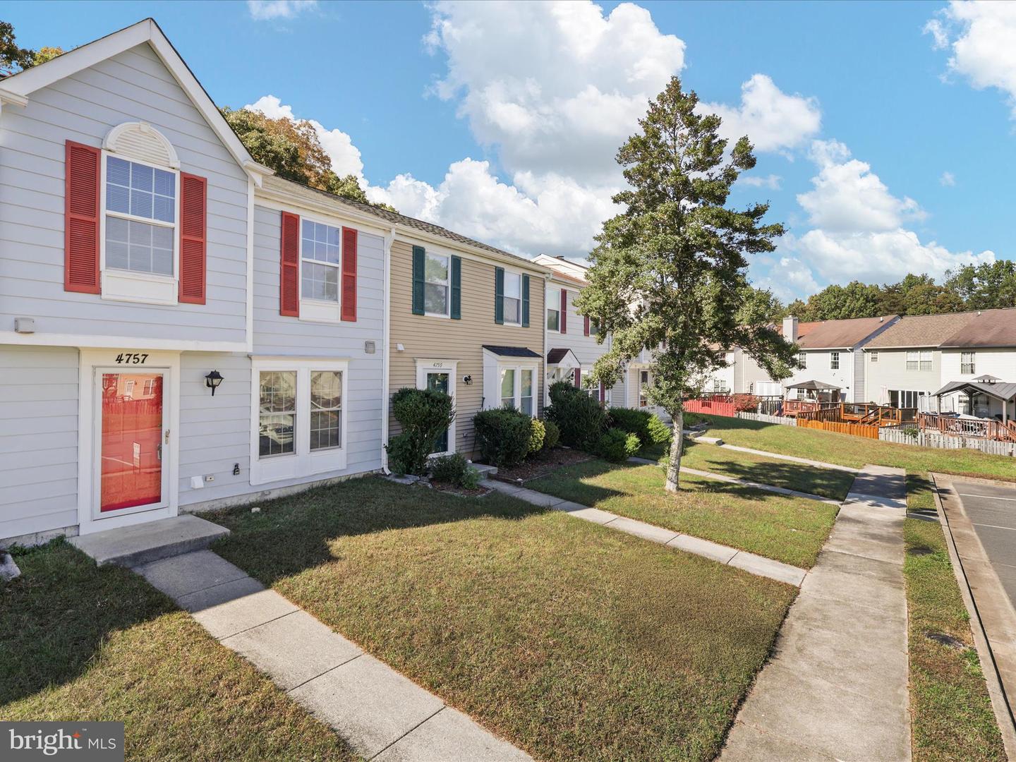 4757 HERSAND CT, WOODBRIDGE, Virginia 22193, 2 Bedrooms Bedrooms, ,1 BathroomBathrooms,Residential,For sale,4757 HERSAND CT,VAPW2106286 MLS # VAPW2106286