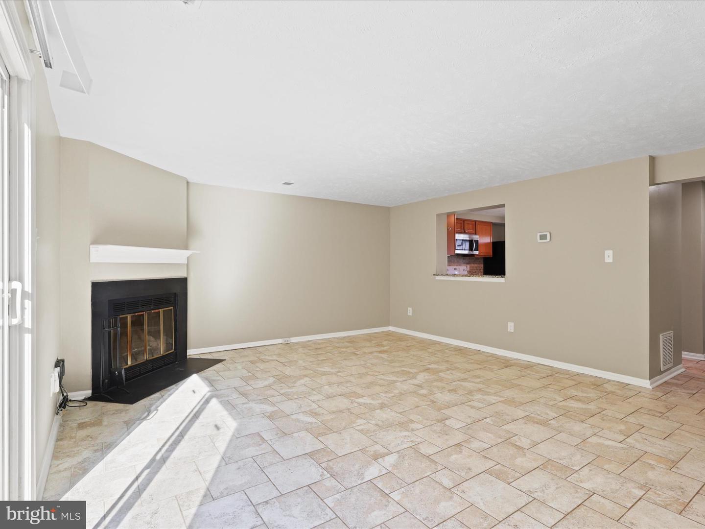 4757 HERSAND CT, WOODBRIDGE, Virginia 22193, 2 Bedrooms Bedrooms, ,1 BathroomBathrooms,Residential,For sale,4757 HERSAND CT,VAPW2106286 MLS # VAPW2106286