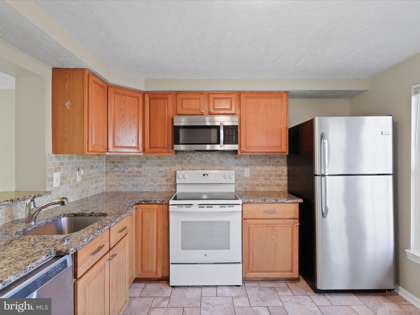 4757 HERSAND CT, WOODBRIDGE, Virginia 22193, 2 Bedrooms Bedrooms, ,1 BathroomBathrooms,Residential,For sale,4757 HERSAND CT,VAPW2106286 MLS # VAPW2106286