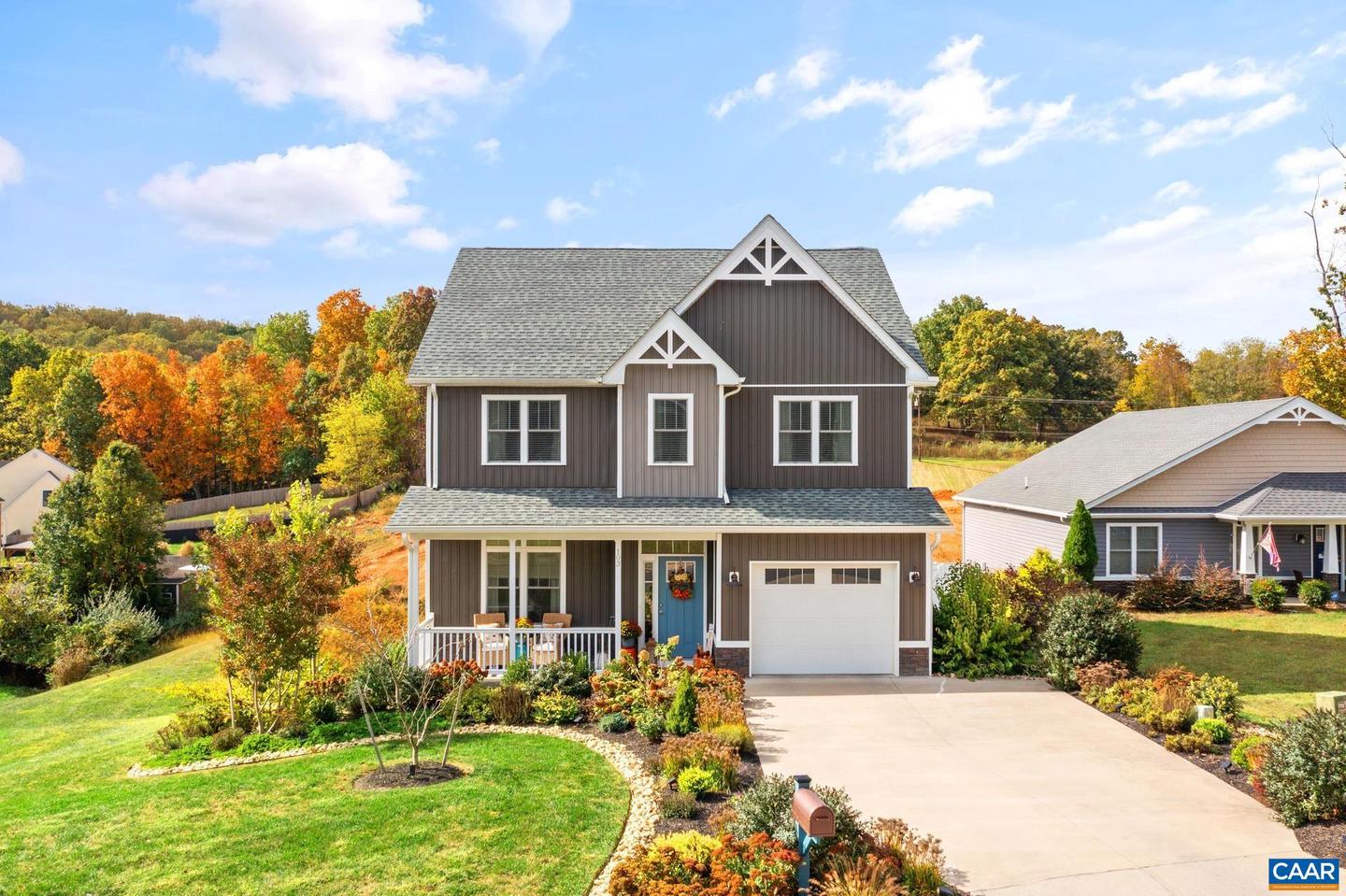 103 OAKSTONE RUN, STAUNTON, Virginia 24401, 3 Bedrooms Bedrooms, ,2 BathroomsBathrooms,Residential,For sale,103 OAKSTONE RUN,670150 MLS # 670150