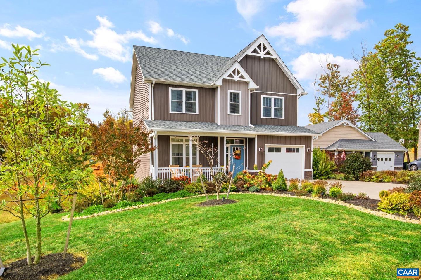 103 OAKSTONE RUN, STAUNTON, Virginia 24401, 3 Bedrooms Bedrooms, ,2 BathroomsBathrooms,Residential,For sale,103 OAKSTONE RUN,670150 MLS # 670150
