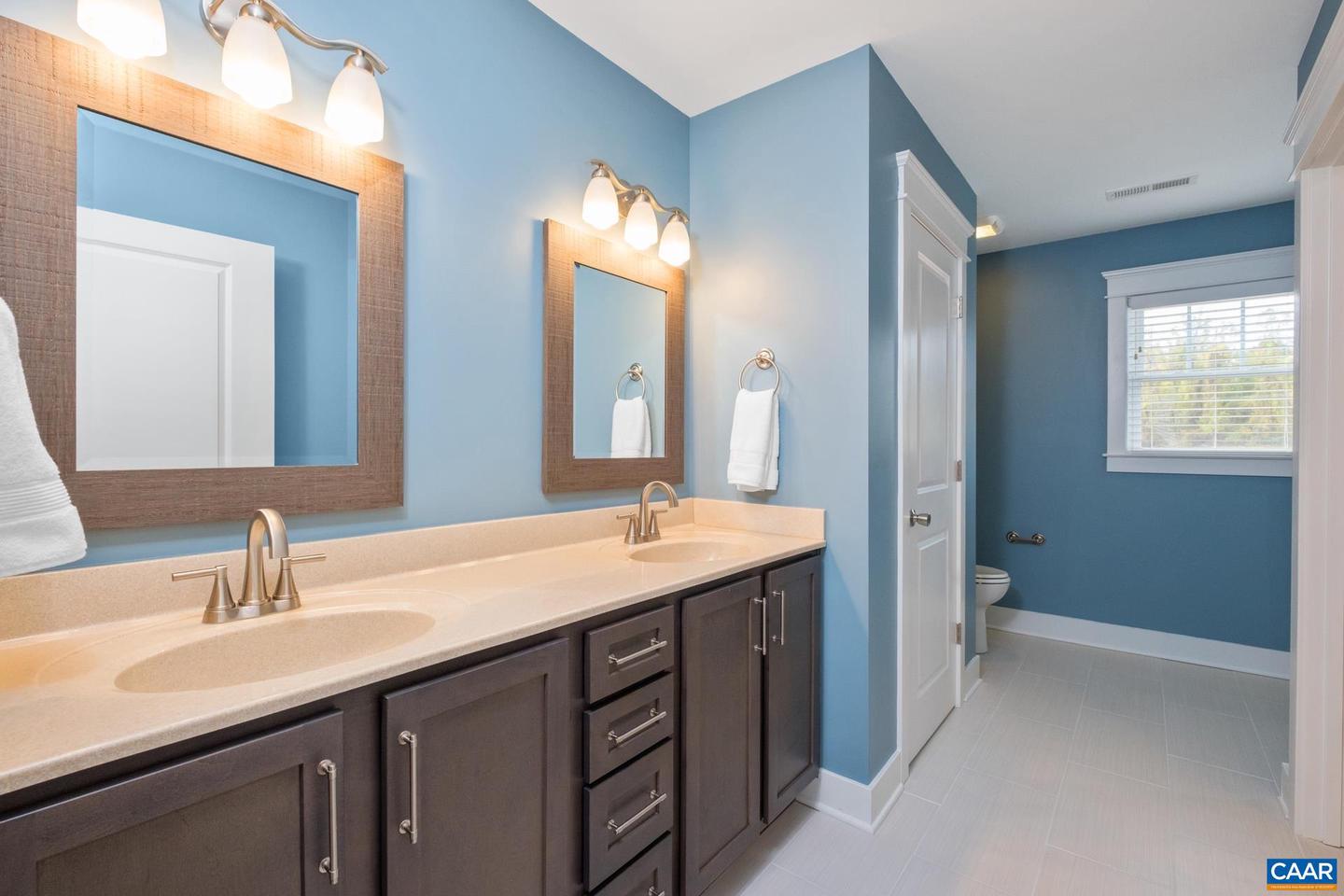 103 OAKSTONE RUN, STAUNTON, Virginia 24401, 3 Bedrooms Bedrooms, ,2 BathroomsBathrooms,Residential,For sale,103 OAKSTONE RUN,670150 MLS # 670150