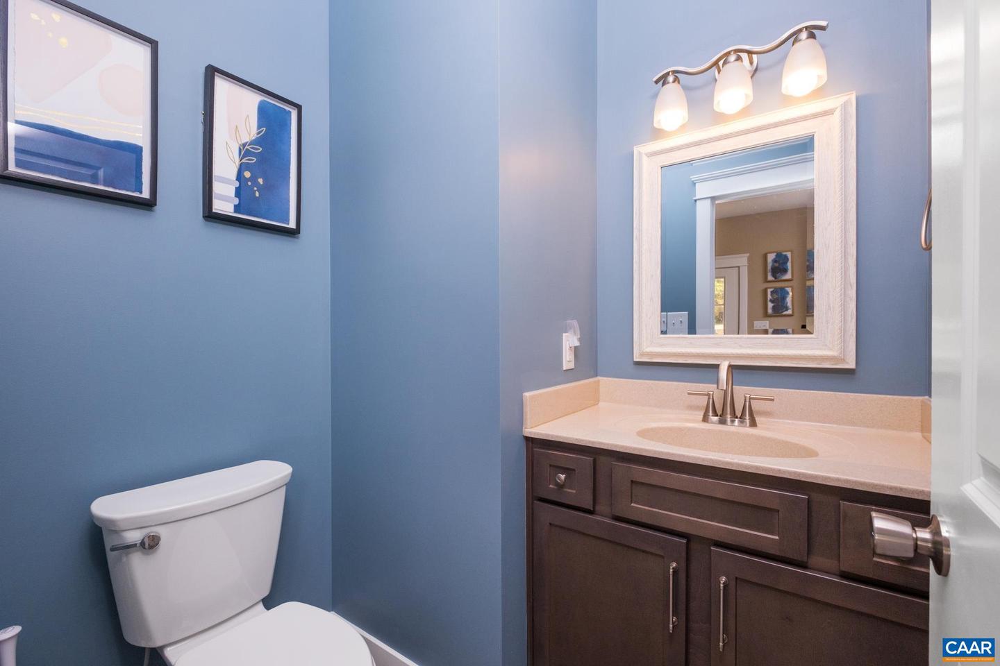 103 OAKSTONE RUN, STAUNTON, Virginia 24401, 3 Bedrooms Bedrooms, ,2 BathroomsBathrooms,Residential,For sale,103 OAKSTONE RUN,670150 MLS # 670150