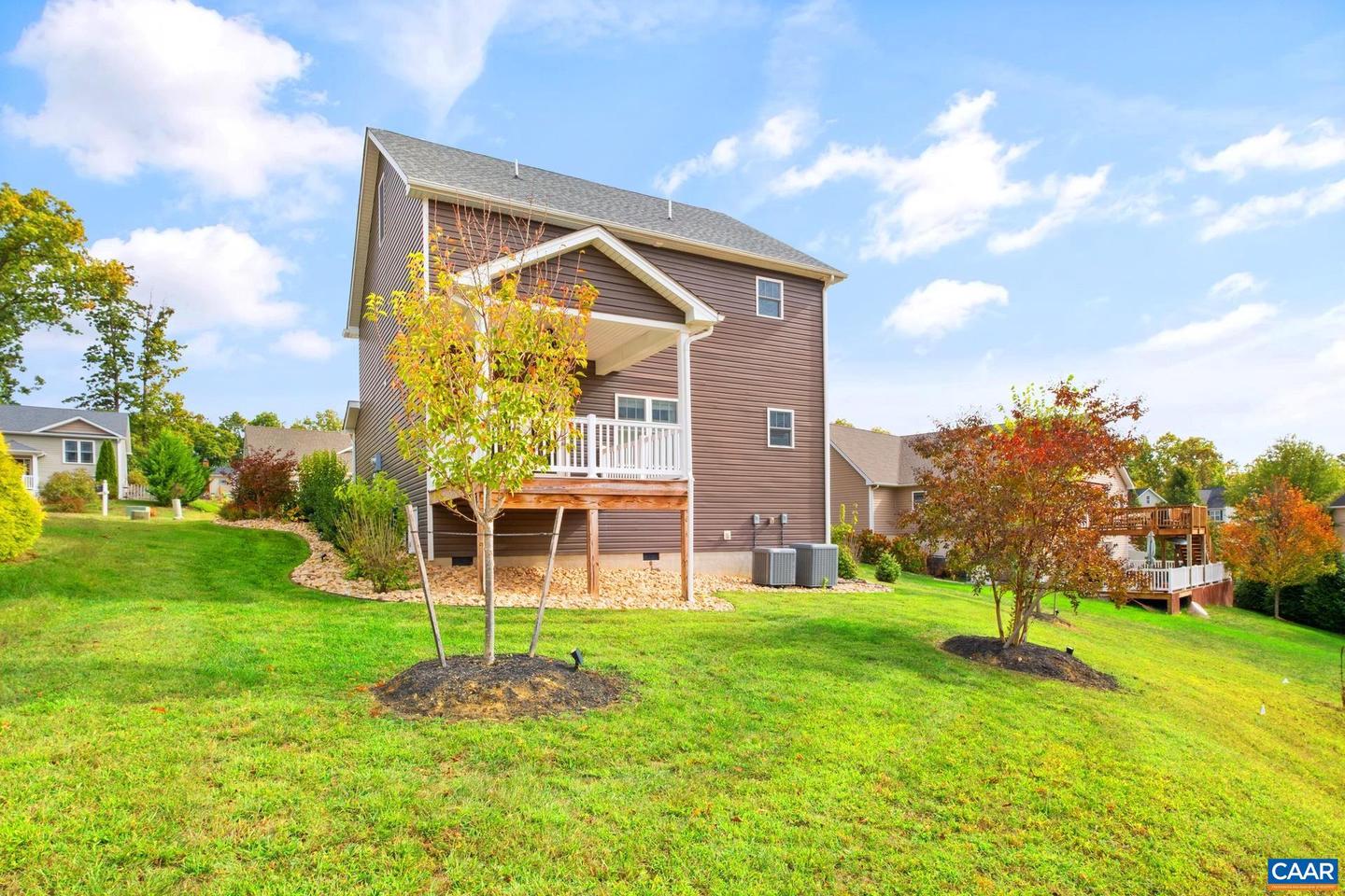 103 OAKSTONE RUN, STAUNTON, Virginia 24401, 3 Bedrooms Bedrooms, ,2 BathroomsBathrooms,Residential,For sale,103 OAKSTONE RUN,670150 MLS # 670150