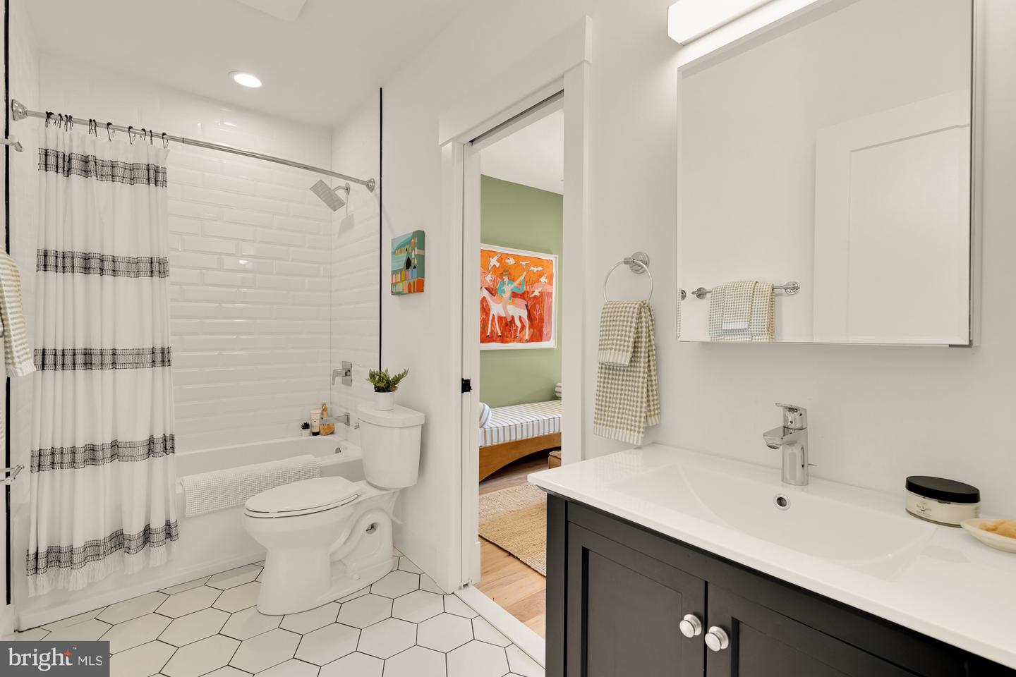 5024 ILLINOIS AVE NW, WASHINGTON, District Of Columbia 20011, 4 Bedrooms Bedrooms, ,3 BathroomsBathrooms,Residential,For sale,5024 ILLINOIS AVE NW,DCDC2227656 MLS # DCDC2227656