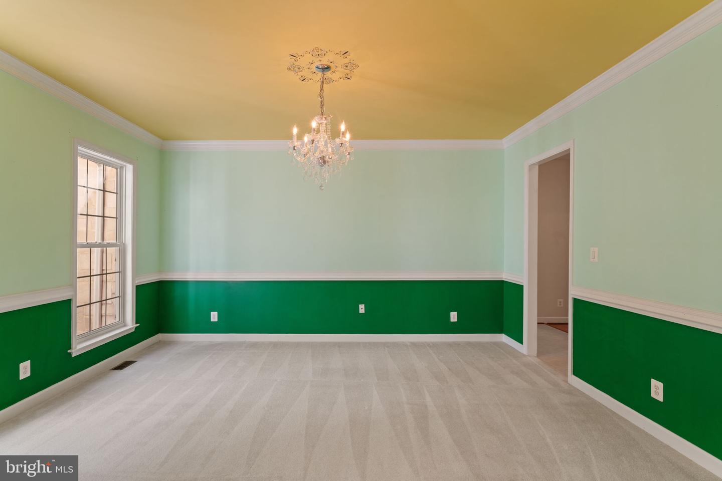 13031 DAHLIA LN, FREDERICKSBURG, Virginia 22407, 5 Bedrooms Bedrooms, ,4 BathroomsBathrooms,Residential,For sale,13031 DAHLIA LN,VASP2037022 MLS # VASP2037022