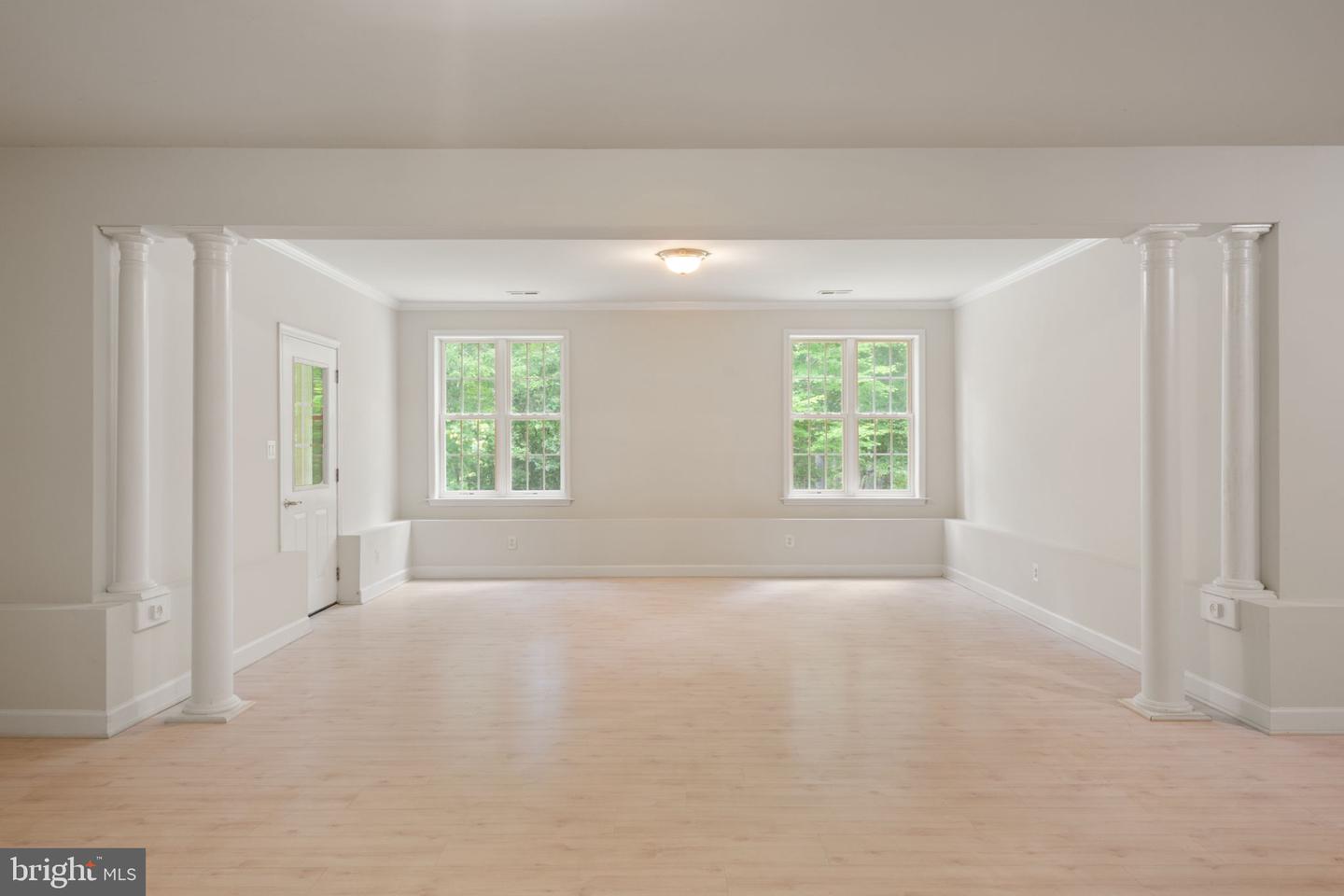 13031 DAHLIA LN, FREDERICKSBURG, Virginia 22407, 5 Bedrooms Bedrooms, ,4 BathroomsBathrooms,Residential,For sale,13031 DAHLIA LN,VASP2037022 MLS # VASP2037022