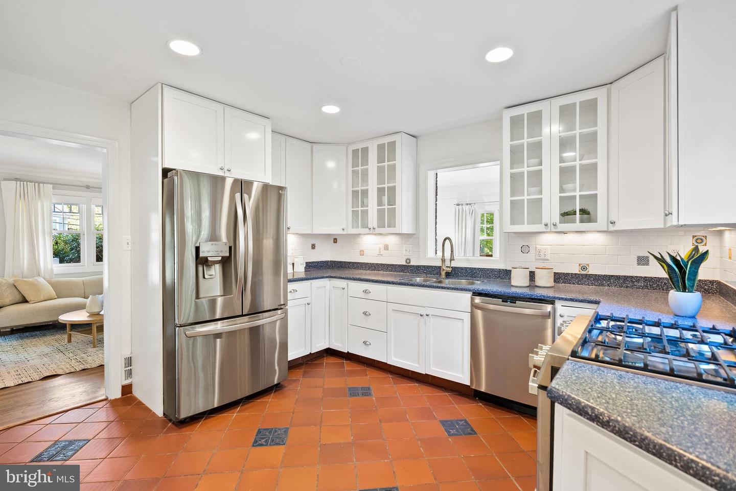 2647 WOODLEY PL, FALLS CHURCH, Virginia 22046, 5 Bedrooms Bedrooms, ,4 BathroomsBathrooms,Residential,For sale,2647 WOODLEY PL,VAFX2275100 MLS # VAFX2275100