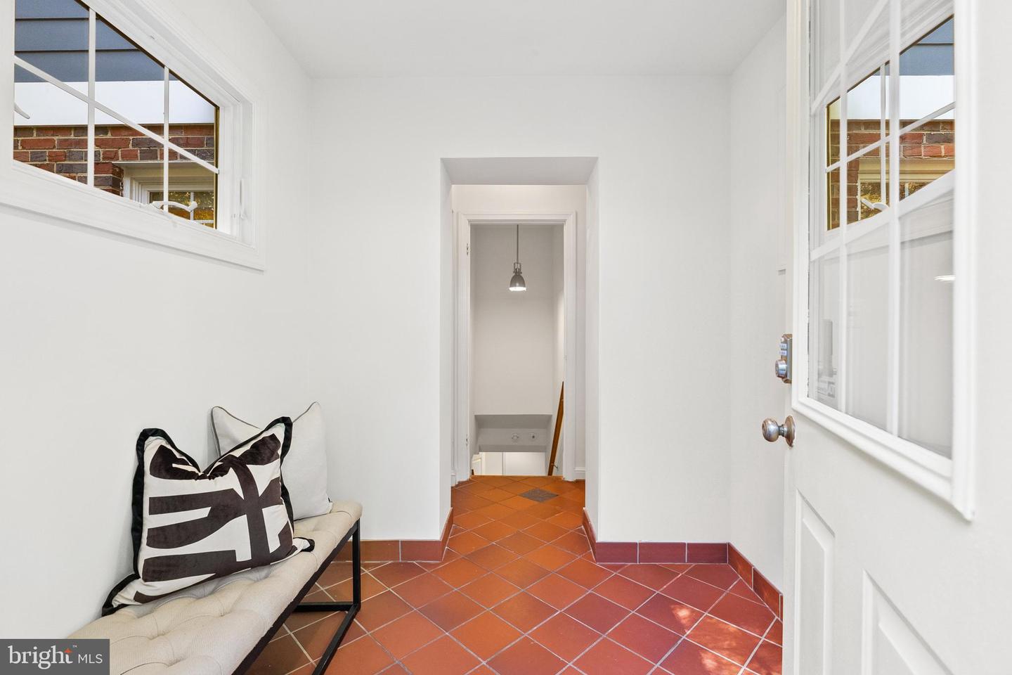 2647 WOODLEY PL, FALLS CHURCH, Virginia 22046, 5 Bedrooms Bedrooms, ,4 BathroomsBathrooms,Residential,For sale,2647 WOODLEY PL,VAFX2275100 MLS # VAFX2275100